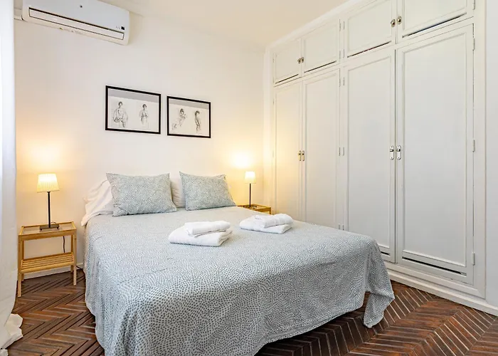 Gmc Turistics - The Old Fisherman House Marbella